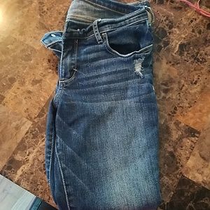 Abercrombie&fitch Destroyed Crop Jean